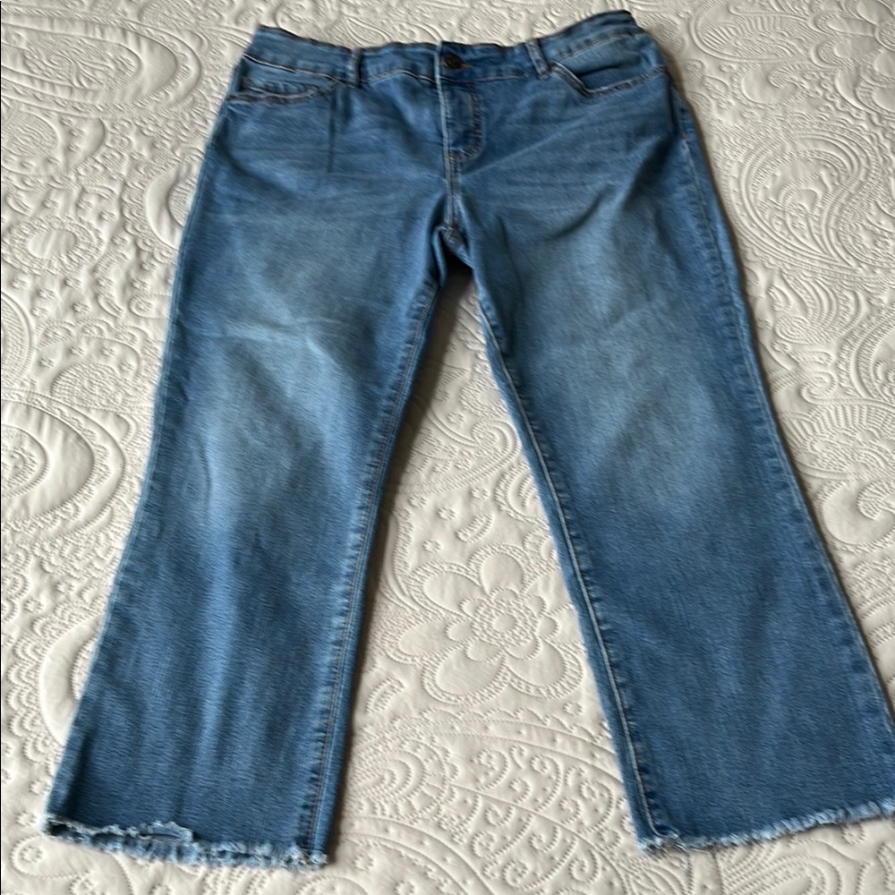 Cropped Denim Jeans